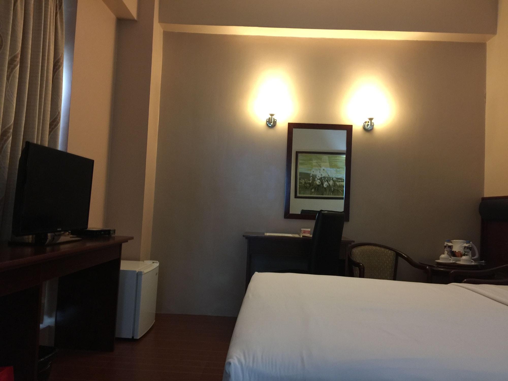 Allure Hotel & Suites Cebu Exterior photo