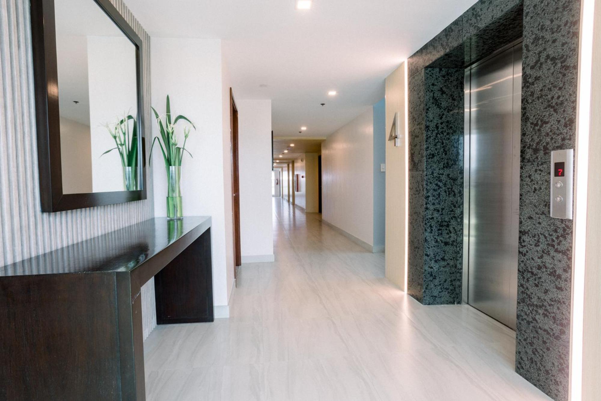 Allure Hotel & Suites Cebu Exterior photo