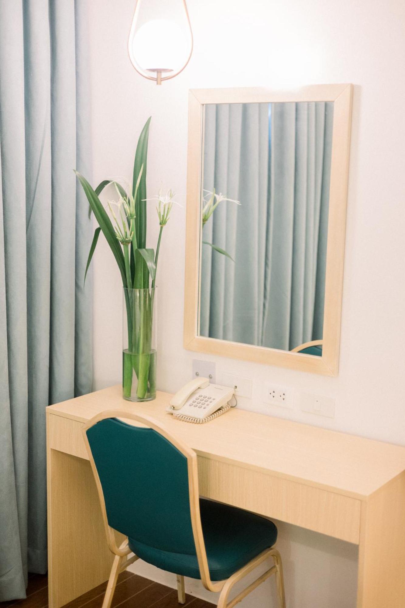 Allure Hotel & Suites Cebu Exterior photo